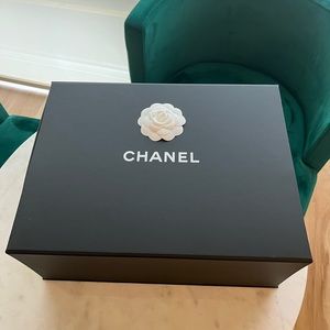 Chanel XL magnetic box